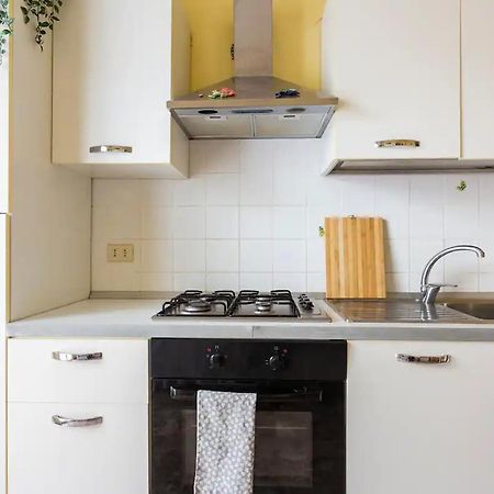 Top Floor Apartment Near Historic Fortino Catania Exterior photo