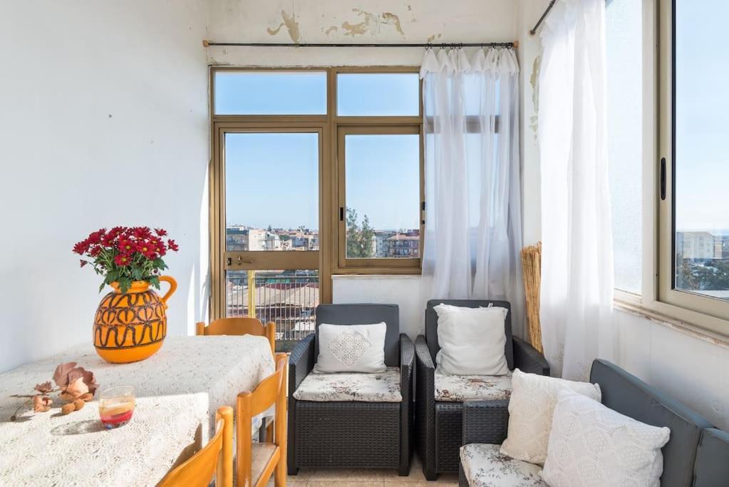 Top Floor Apartment Near Historic Fortino Catania Exterior photo